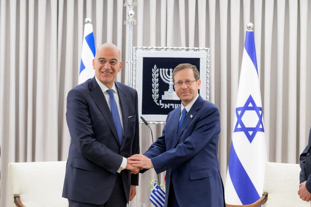 Israeli President Isaac Herzog speaking at a podium in 2023