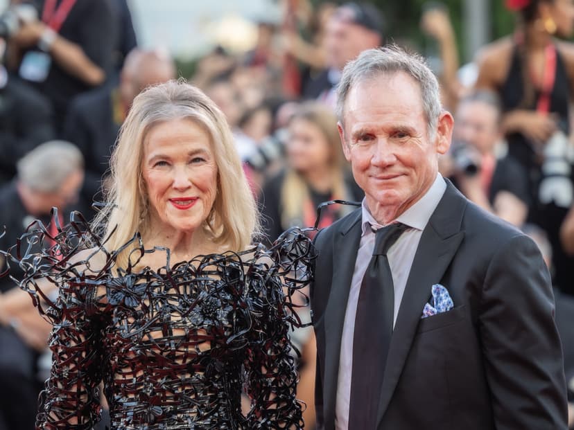 Catherine O'Hara and her husband Bo Welch at a public event