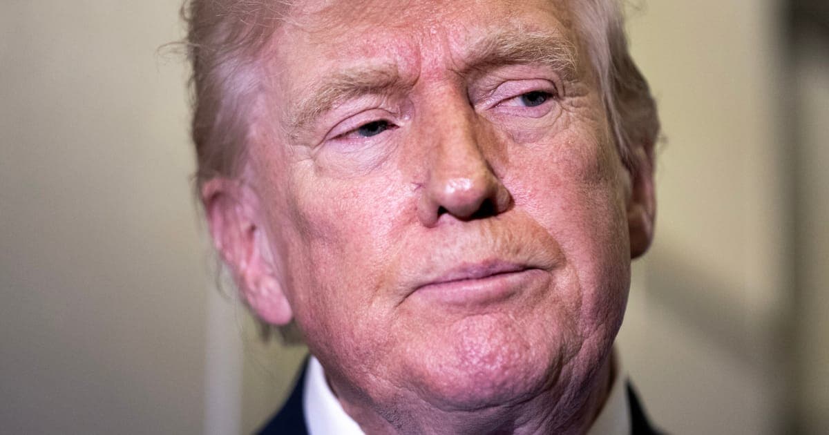 Donald Trump and Keir Starmer at a bilateral meeting, illustrating the diplomatic tensions over the Chagos Islands sovereignty deal